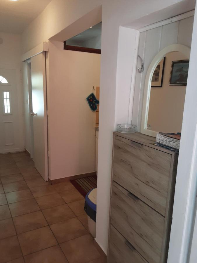 Apartment Vesna Milna  Eksteriør bilde